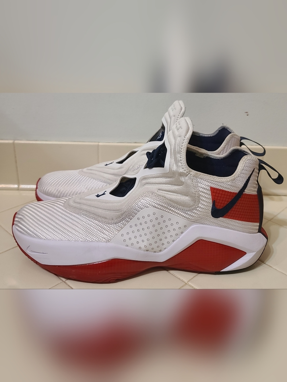 Nike LeBron Soldier 14 USA Men's Size 16